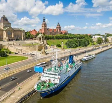 Hanza Tower Platinium 5 Stars * Stettin